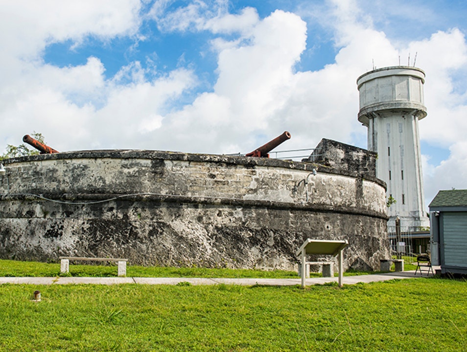 bahamas private transport and tours Tours of all the forts