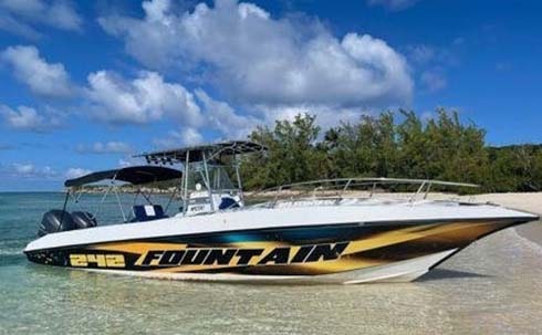 2 charter boats booking nassau harbor boat tours and Rose Island Tours also fishing trips bahamas